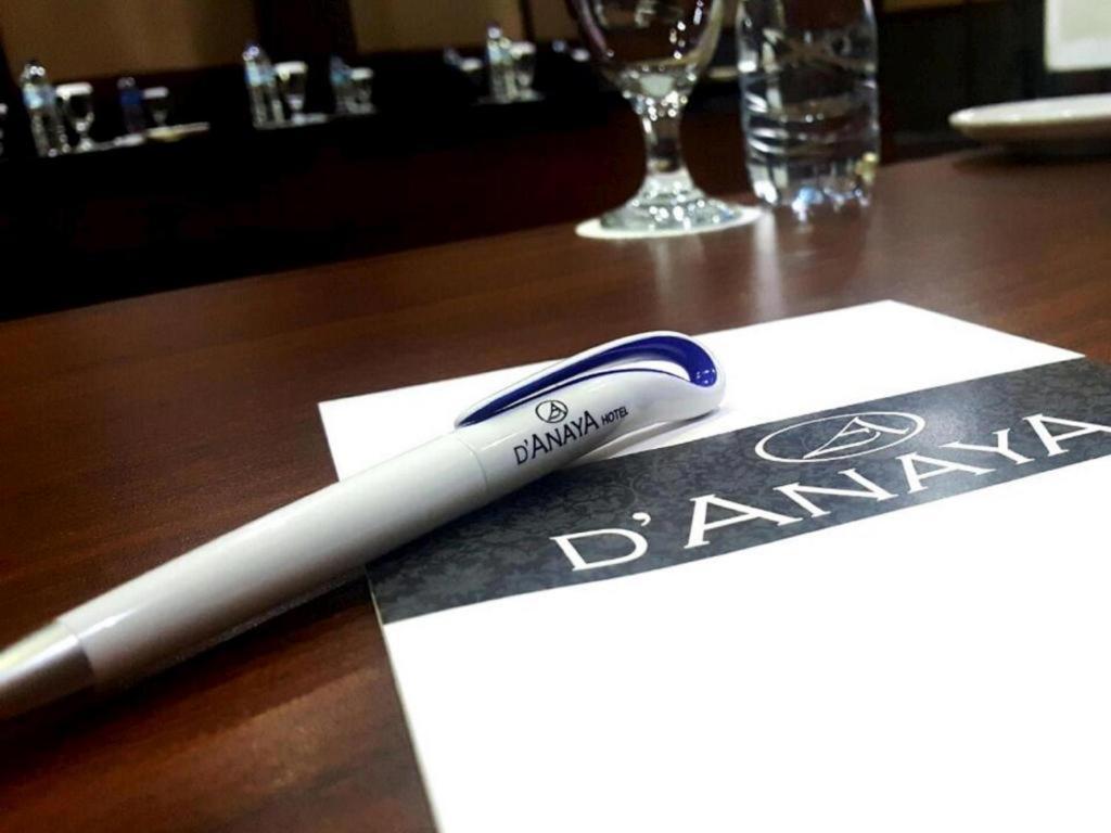 D'Anaya Hotel Богор Экстерьер фото